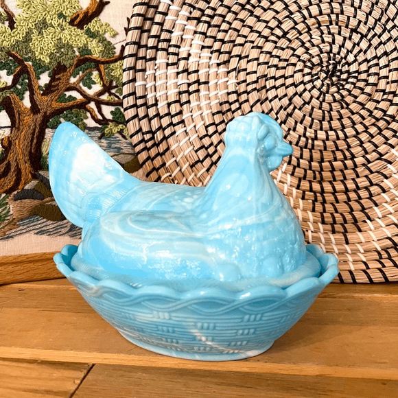 Vintage Fenton Glass Blue Marble 8" Hen On Nest w/Scalloped Rim Base # 5182MB - Picture 4 of 5